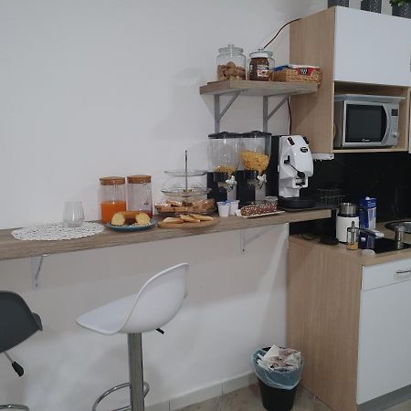 Dimorra Boutique Rooms Наполи Екстериор снимка