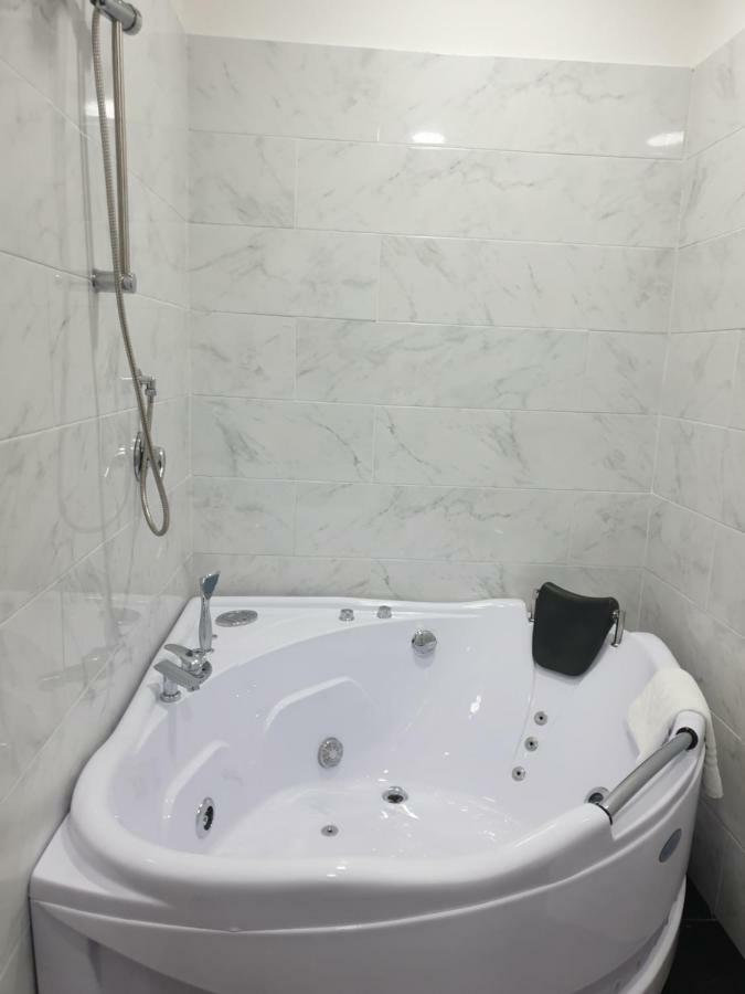 Dimorra Boutique Rooms Наполи Екстериор снимка