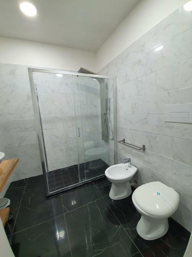 Dimorra Boutique Rooms Наполи Екстериор снимка