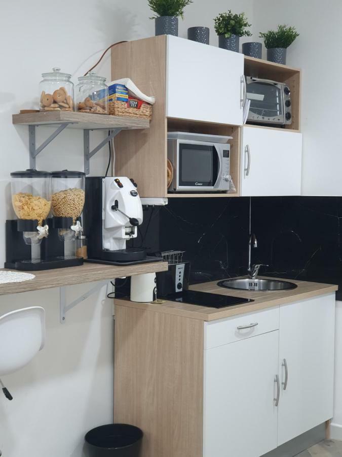 Dimorra Boutique Rooms Наполи Екстериор снимка