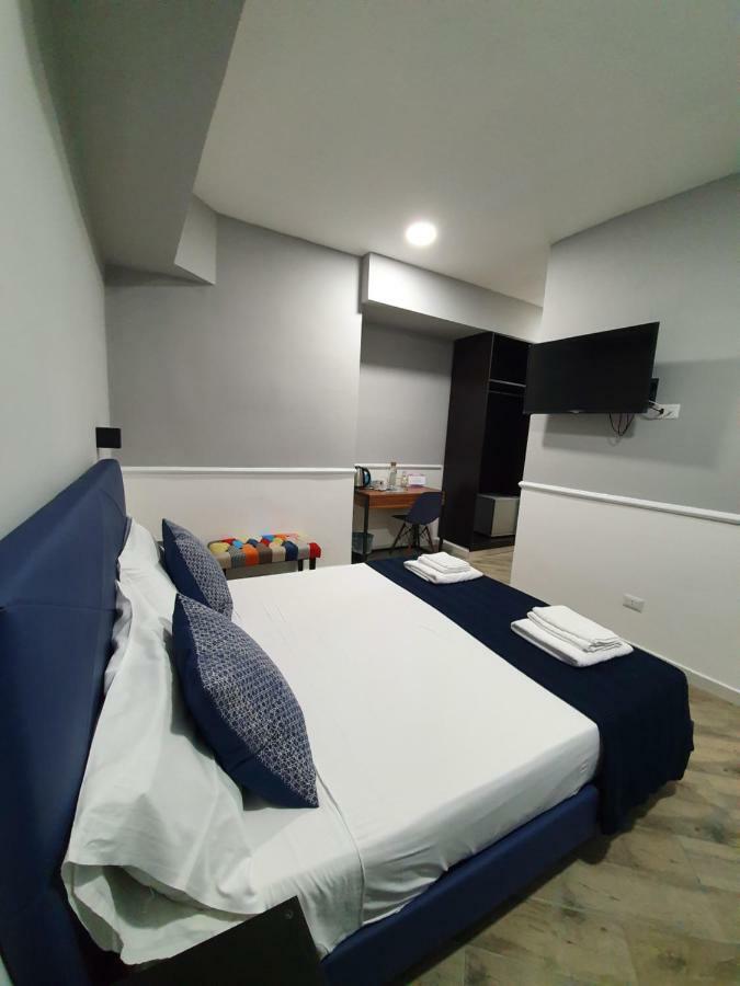 Dimorra Boutique Rooms Наполи Екстериор снимка