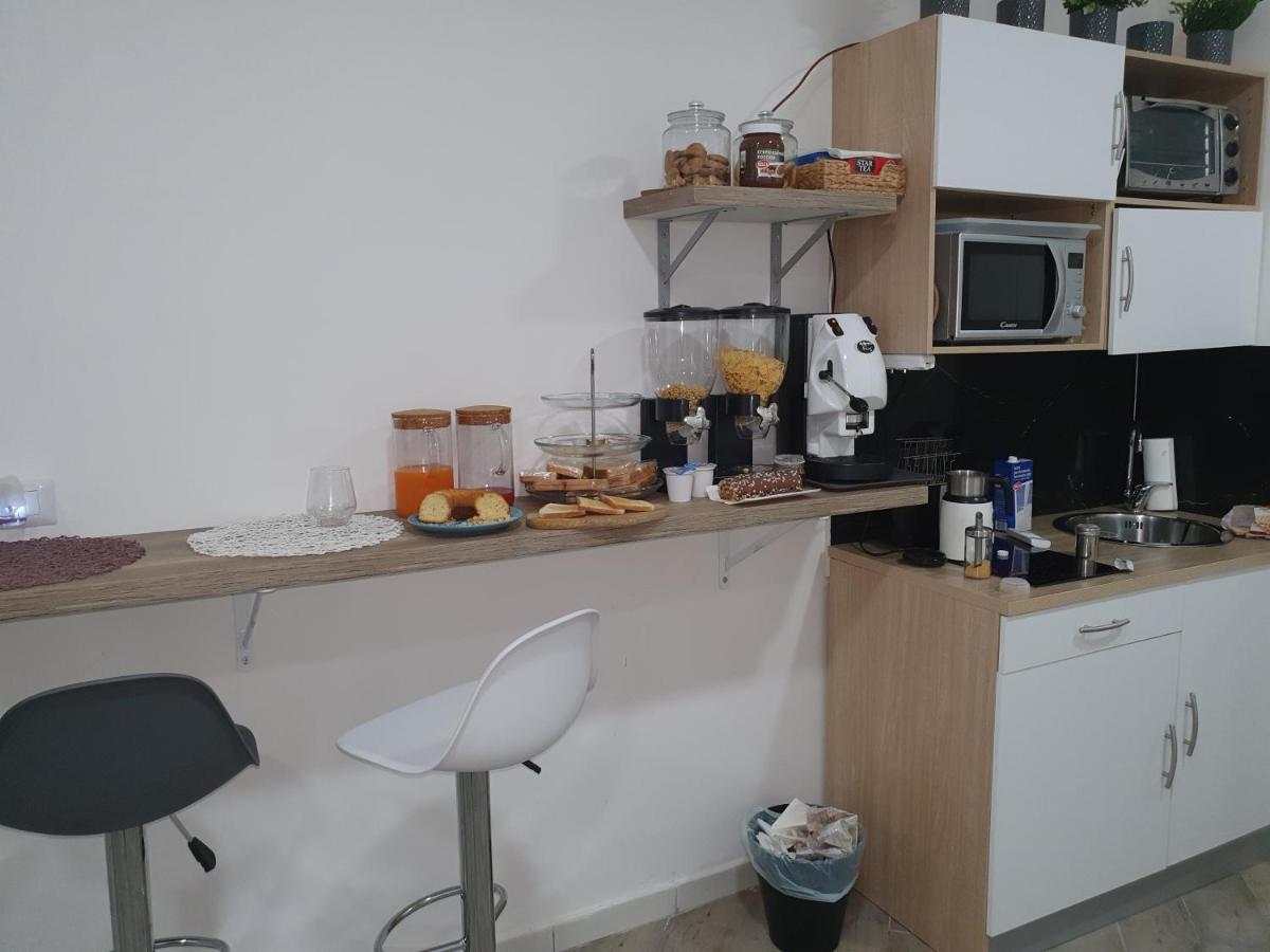 Dimorra Boutique Rooms Наполи Екстериор снимка