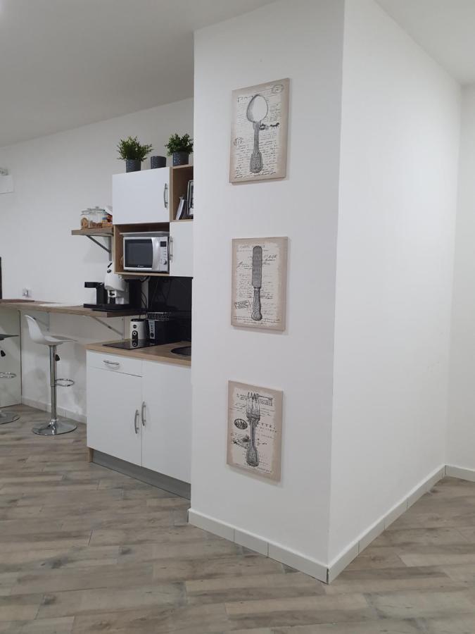 Dimorra Boutique Rooms Наполи Екстериор снимка